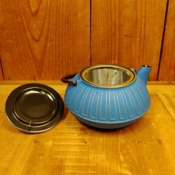 Miya Cast Iron Teapot - Blue + Gold 22oz