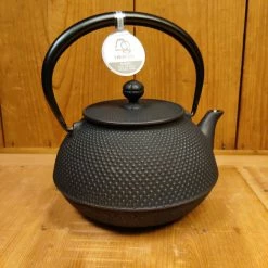 Miya Cast Iron Teapot - Black Hobnail 44oz