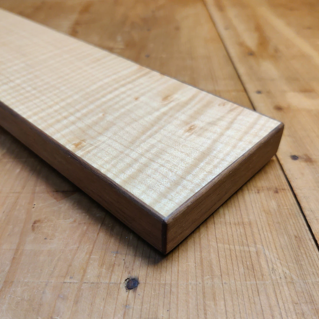 Kitchen Tools Knife En Place Heritage Fiddleback Curly Maple With Walnut Accent - 15.125x3.125"