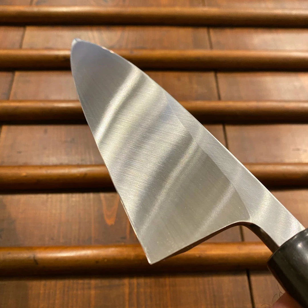 Sakai Kikumori Tomoshibi 165mm Deba Shirogami #2