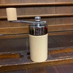 Kitchen Tools Peugeot Nutmeg Mill Beechwood 15cm