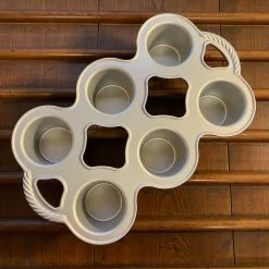 Nordic Ware English Grand Popover Baking Pan