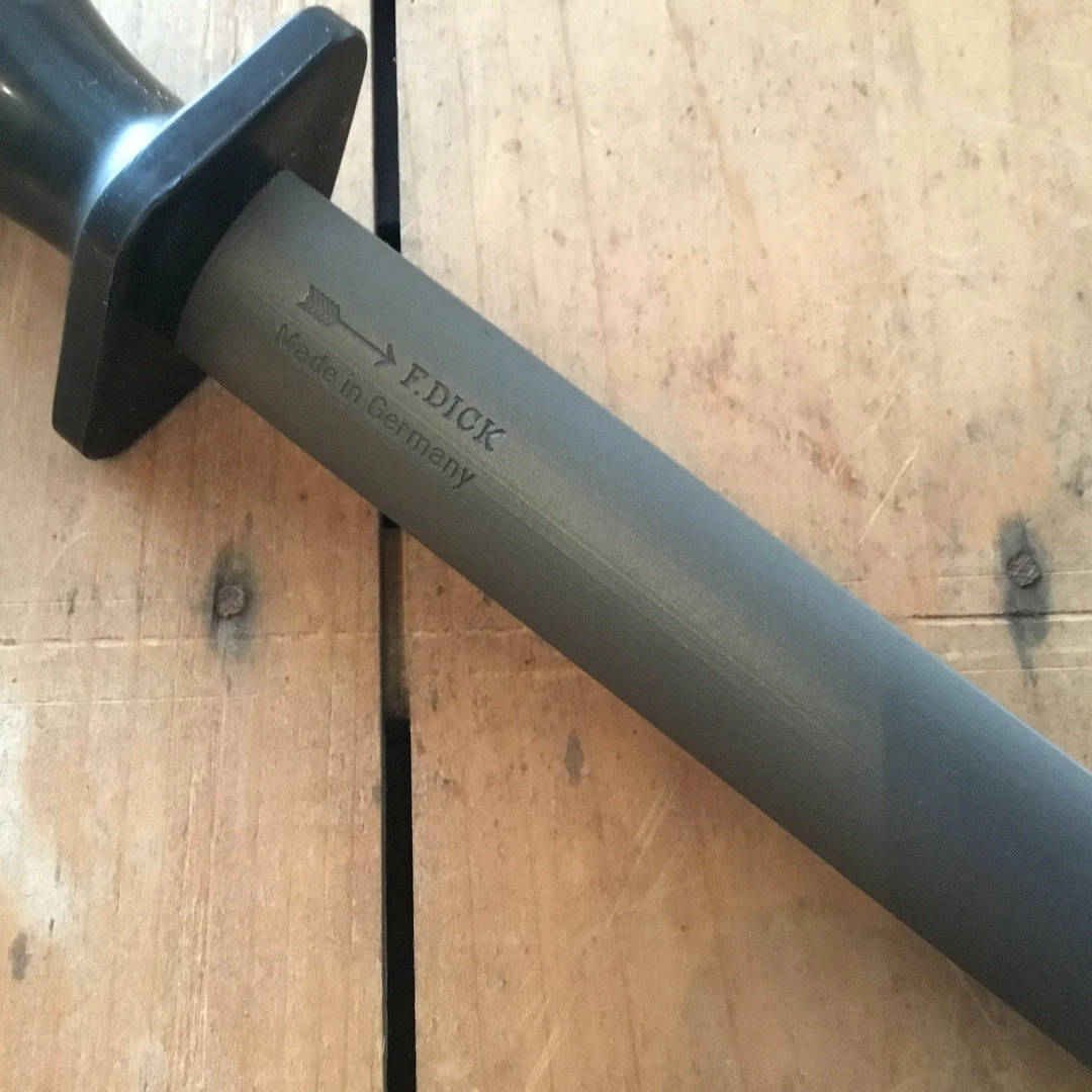 F. Dick Titan Oval Honing Steel - Extra Aggressive - 12"