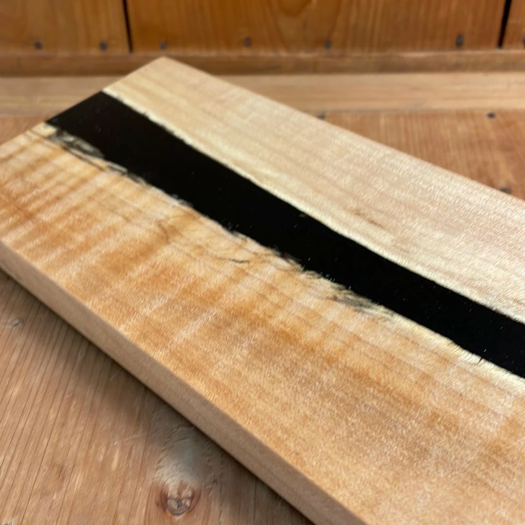 Knife En Place Harmony Quartersawn Curly Maple With Black Epoxy - 19.75x4" Kitchen Tools