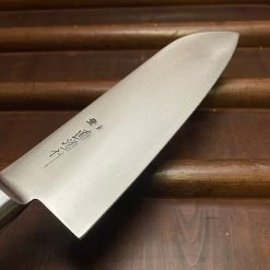 Okuda Naozumi Nihonkou 165mm Santoku