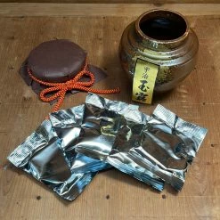 Yamashiro Pantry Uji Gyokuro In A Traditional Style Japanese Pot - 50g