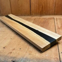 Knife En Place Harmony Quartersawn Curly Maple With Black Epoxy - 19.75x4" Kitchen Tools